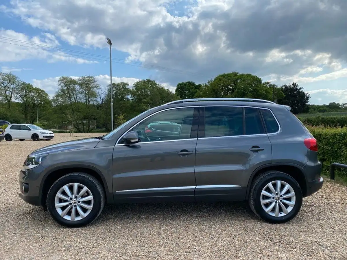 2015-volkswagen-tiguan-20tdi-match-150ps-4wd-bmt-big-5