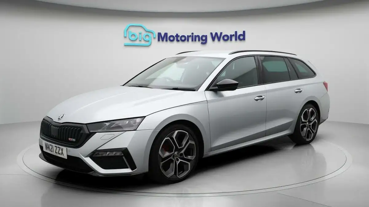 2021-skoda-octavia-20tdi-vrs-estate-big-3