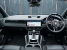 2020-porsche-cayenne-30-v6-station-wagon-small-38