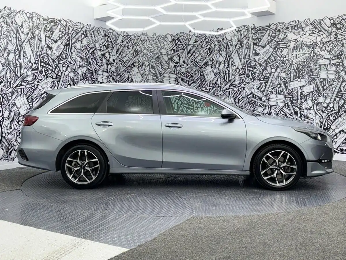 2022-kia-ceed-15-t-gdi-3-sportswagon-big-11