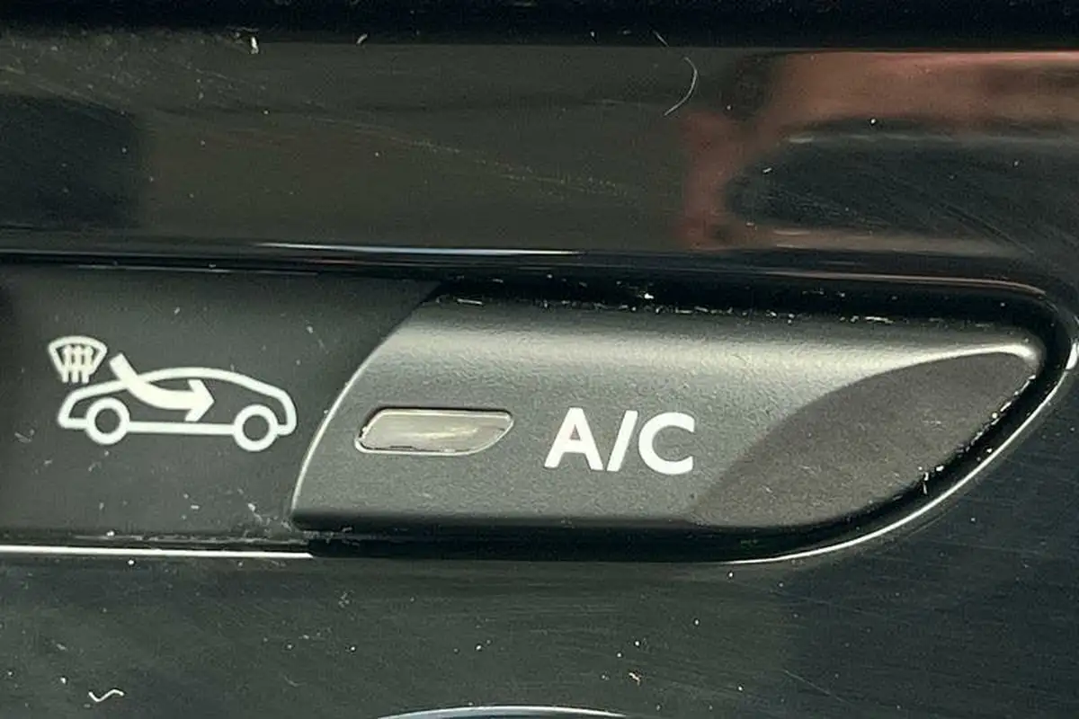 2015-citroen-c3-12-selection-big-31