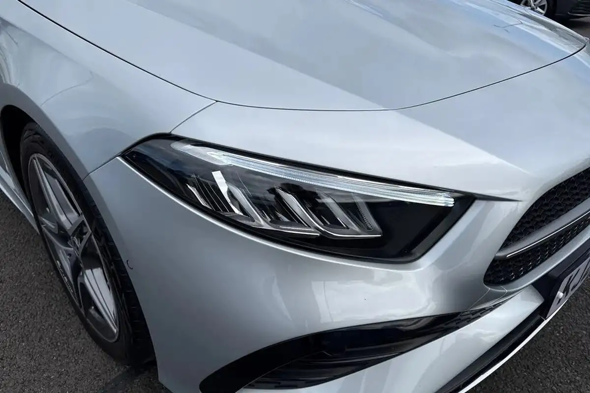 2023-mercedes-benz-a-class-13-a200-amg-line-executive-hatchback-5d-big-8