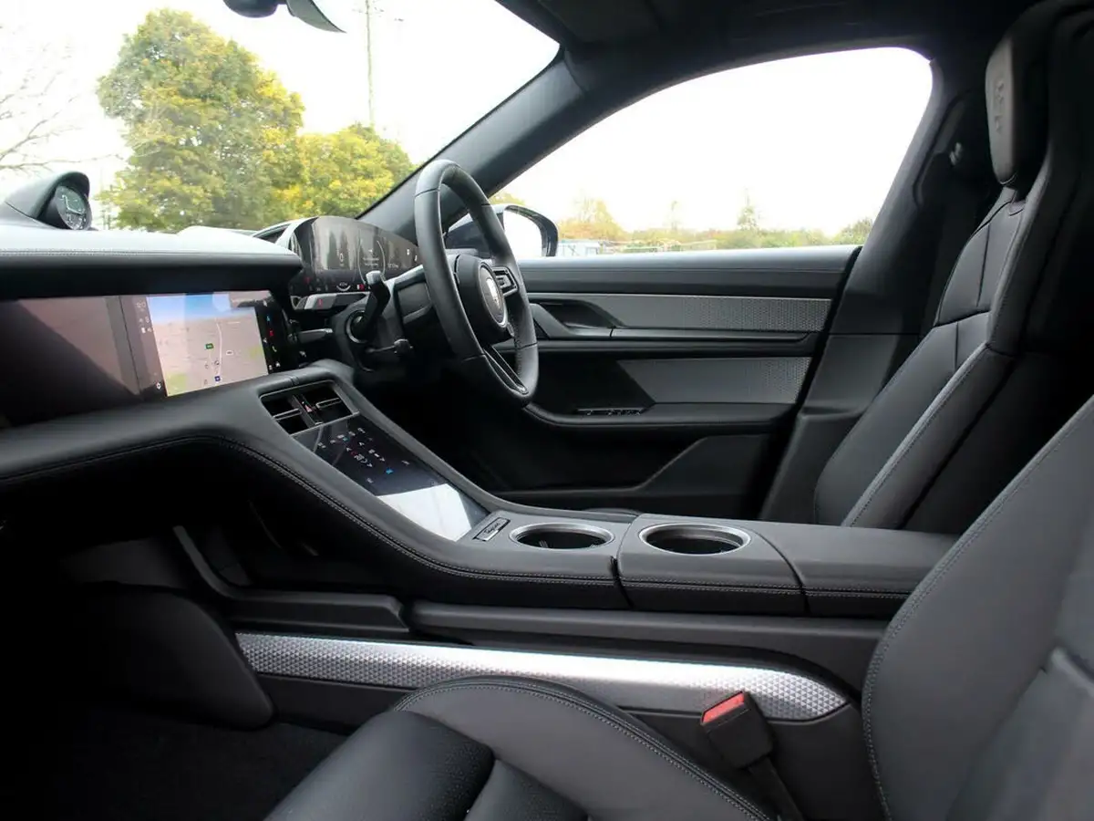 2024-porsche-taycan-e-4s-sport-turismo-544ps-big-44