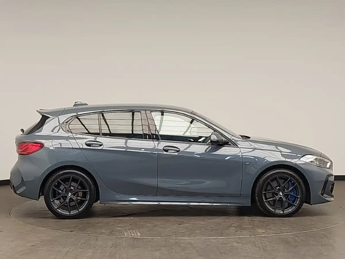 2024-bmw-1-series-15-118i-m-sport-lcp-dct-big-2