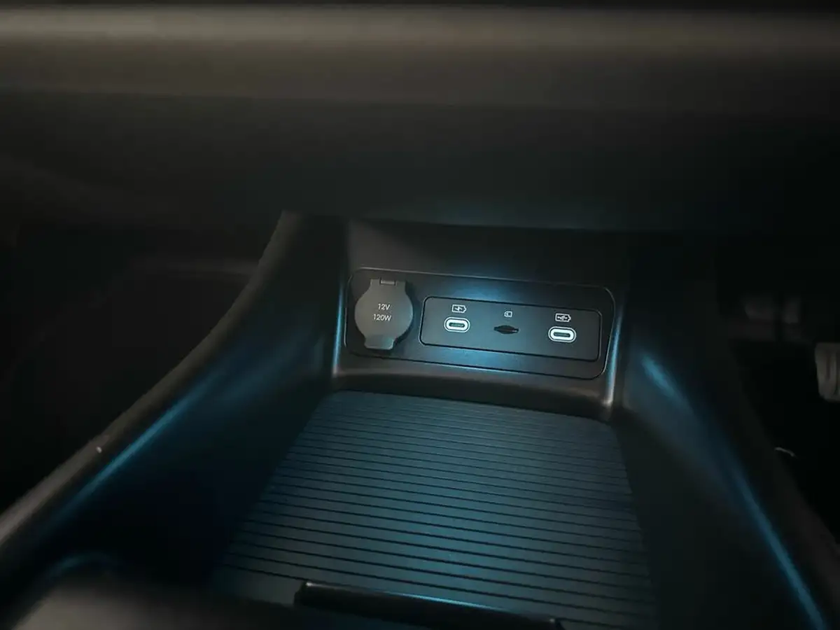 2024-byd-dolphin-e-comfort-big-23
