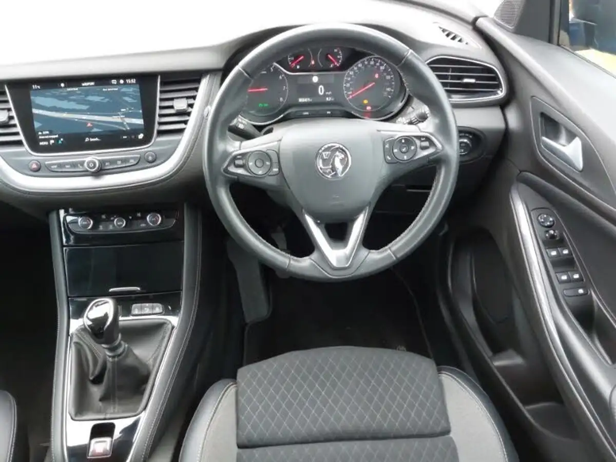 2021-vauxhall-grandland-x-12-griffin-big-6
