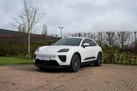 2025-porsche-macan-e-electric-small-34