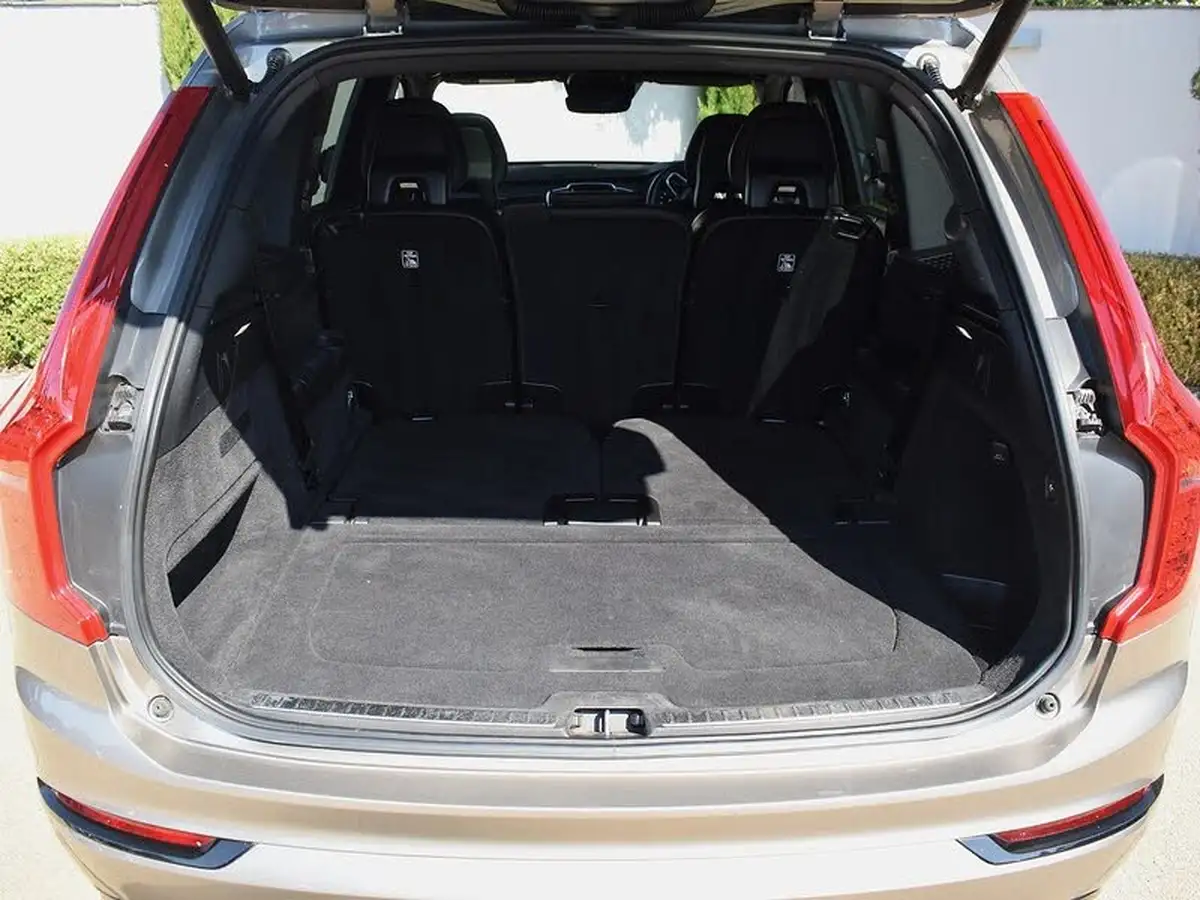2021-volvo-xc90-20td-b5-r-design-big-34