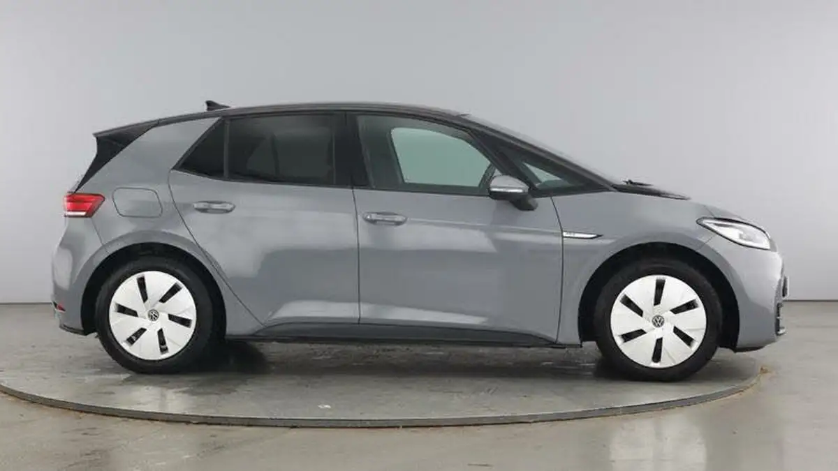 2021-volkswagen-id3-e-family-145ps-big-3