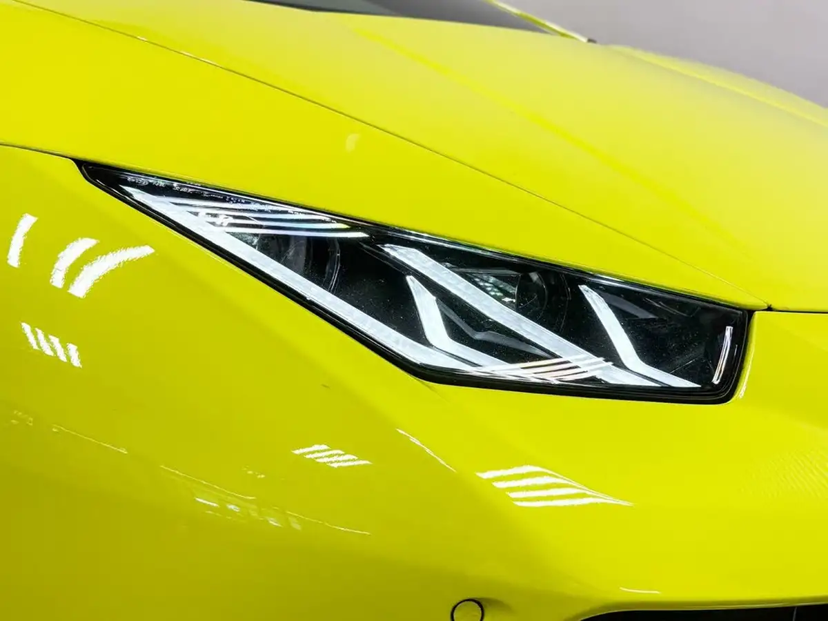 2019-lamborghini-huracan-big-11