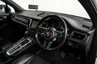 2015-porsche-macan-20-small-13