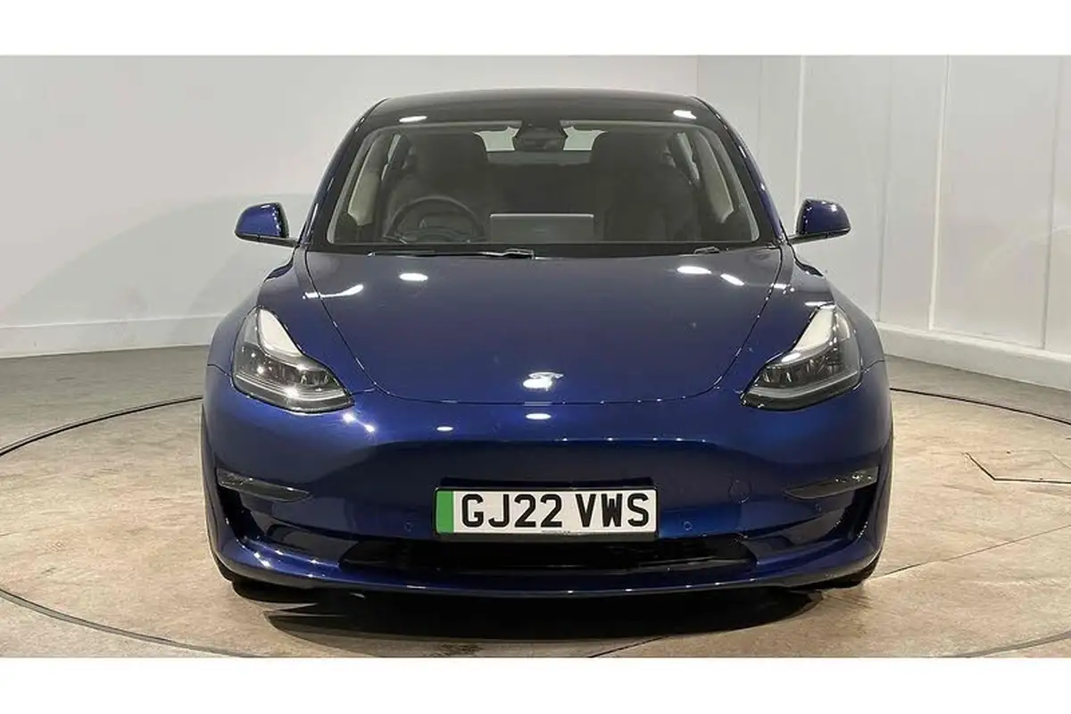 2022-tesla-model-3-e-performance-big-2