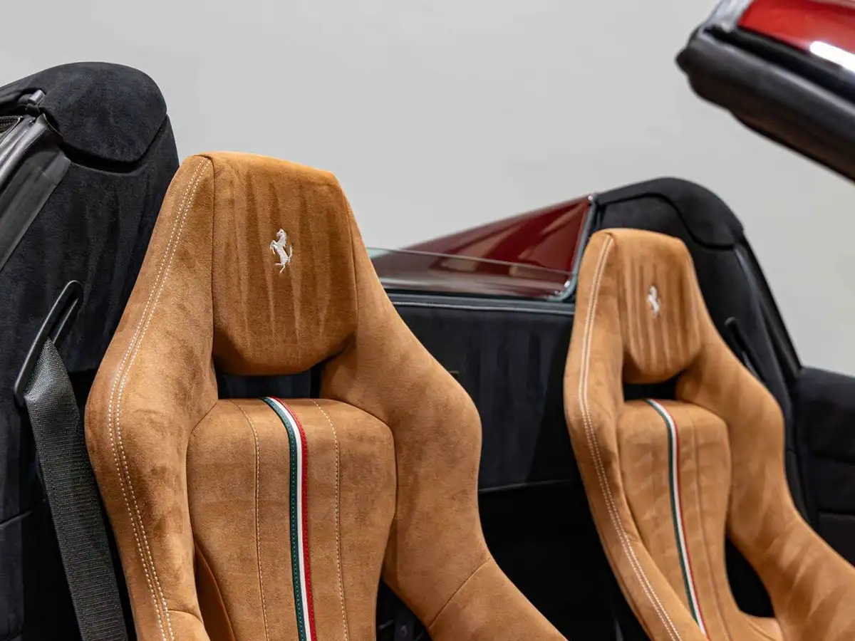 2020-ferrari-488-39-488-spider-big-11