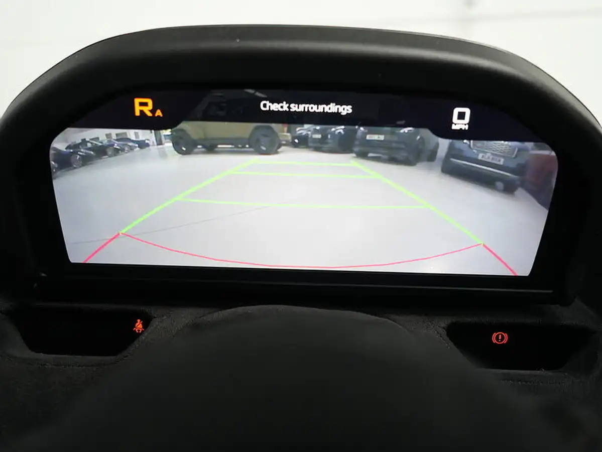 2018-mclaren-720s-40-luxury-big-43