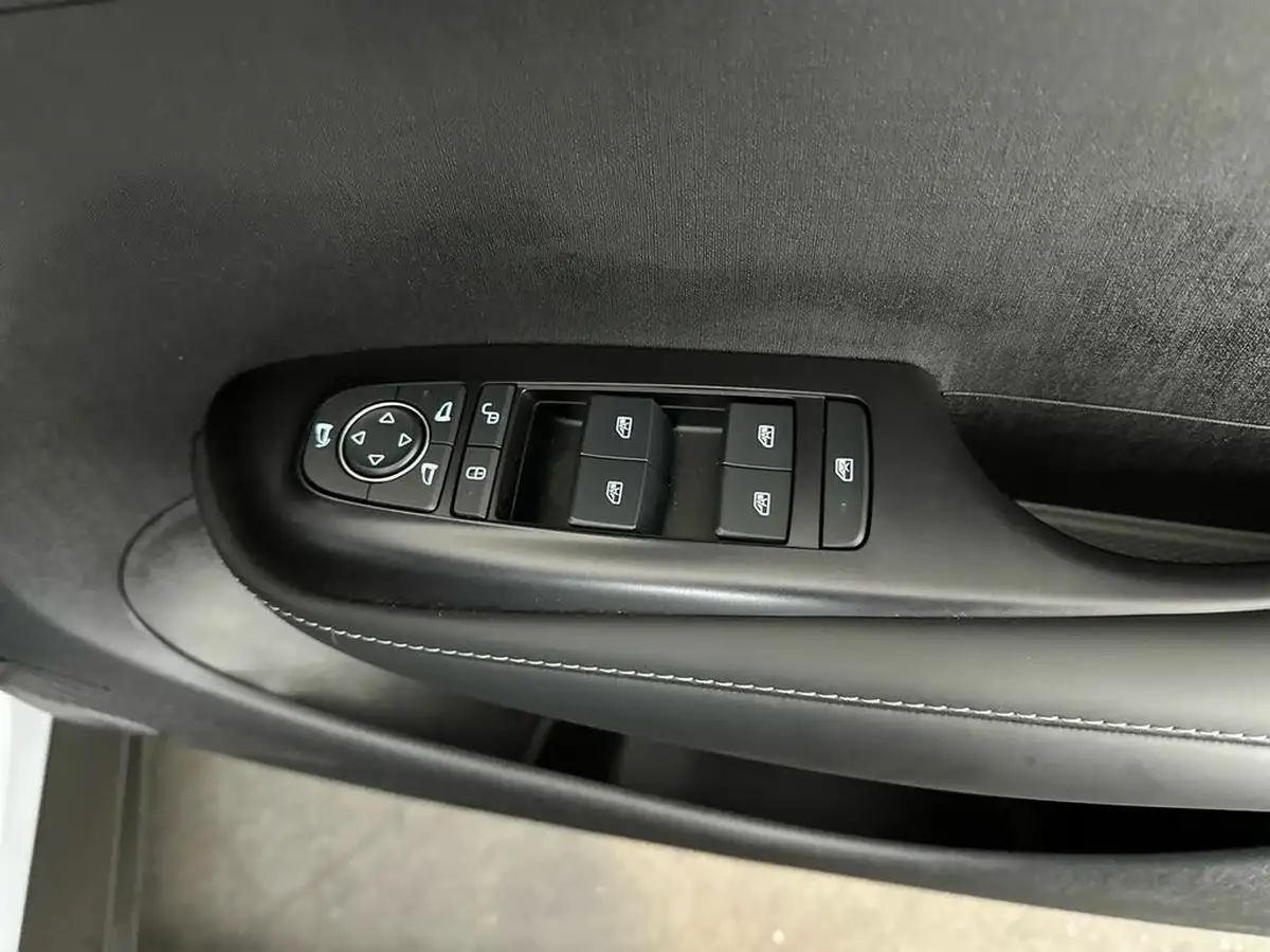 2024-byd-dolphin-e-design-big-34