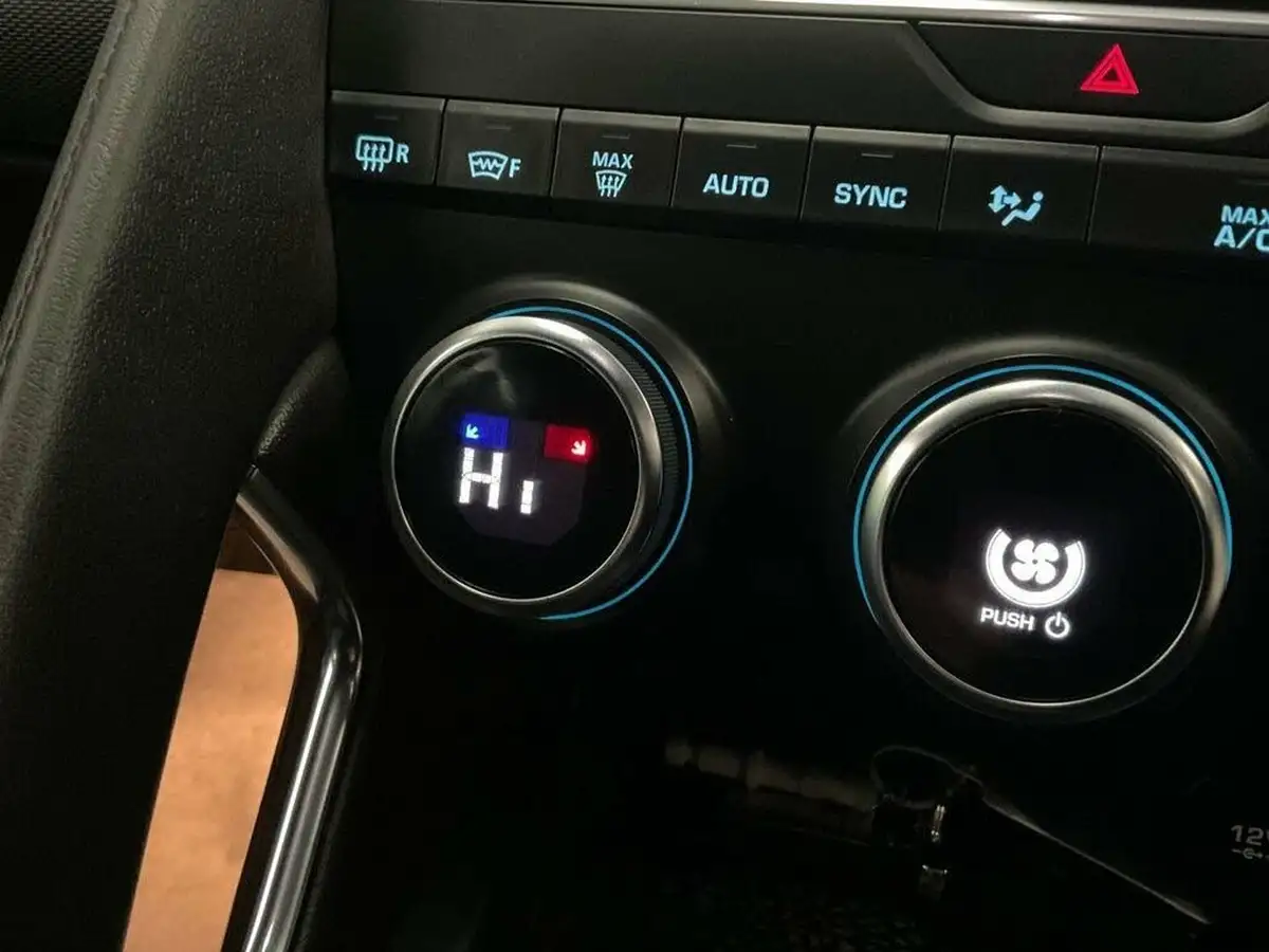2019-jaguar-e-pace-20-i4d-r-dynamic-150ps-big-42