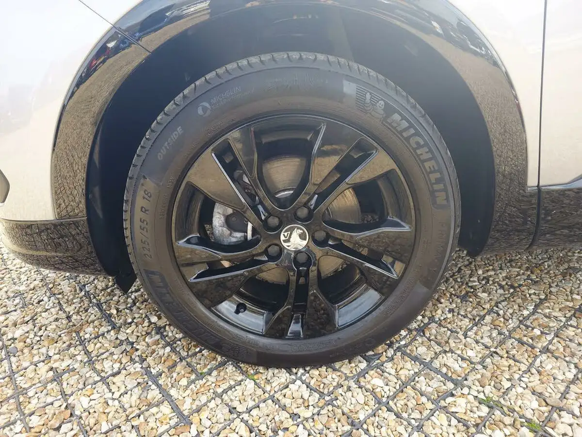 2022-vauxhall-grandland-12-gs-line-big-10