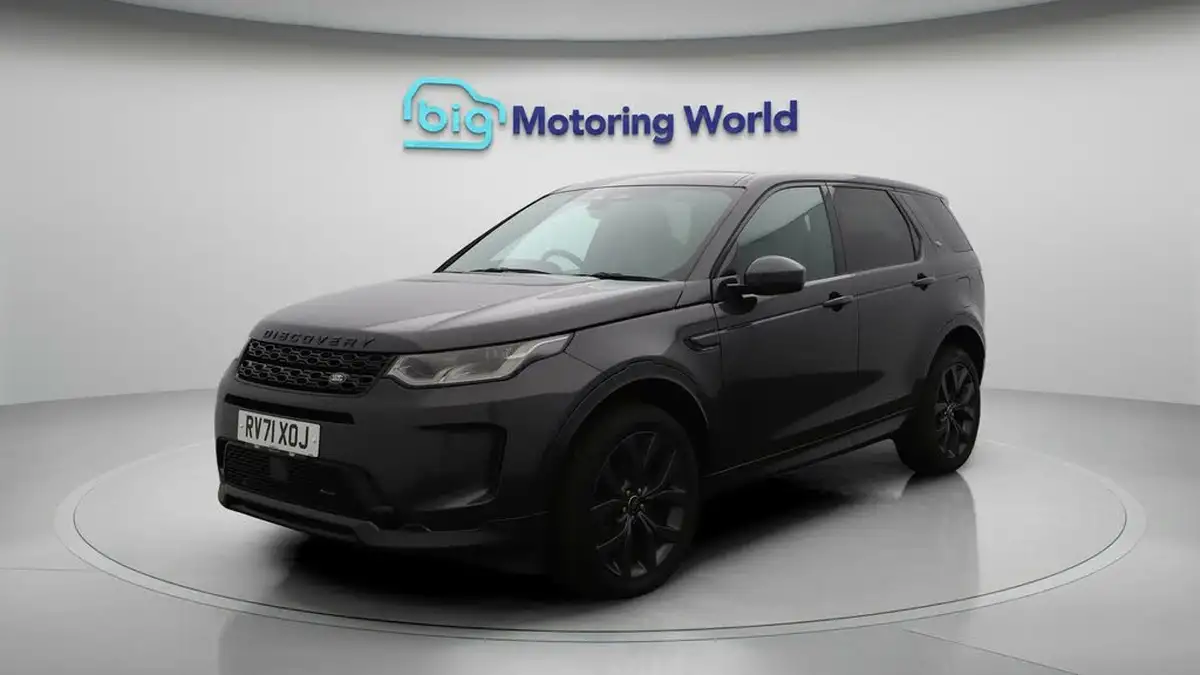 2022-land-rover-discovery-sport-15-p300e-r-dynamic-hse-big-3