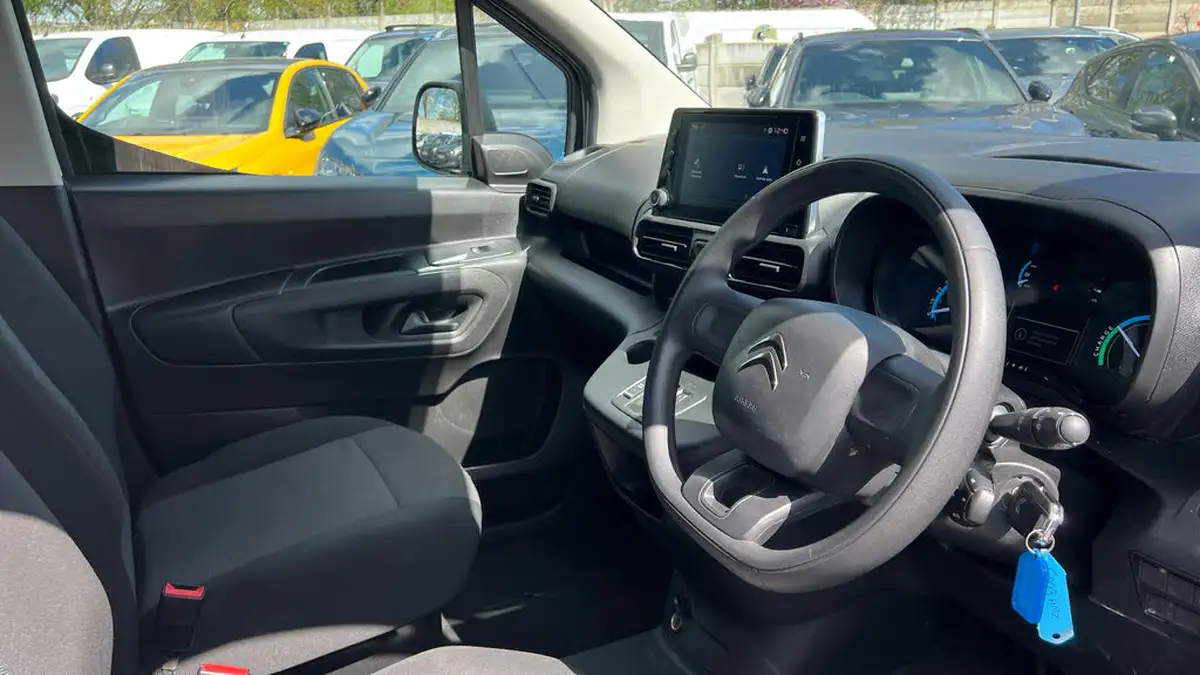 2023-citroen-berlingo-e-enterprise-edition-m-50kwh-800-big-10