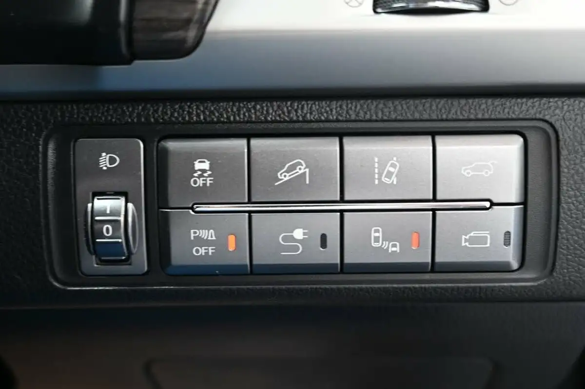 2018-kgm-ssangyong-rexton-22td-ultimate-big-39