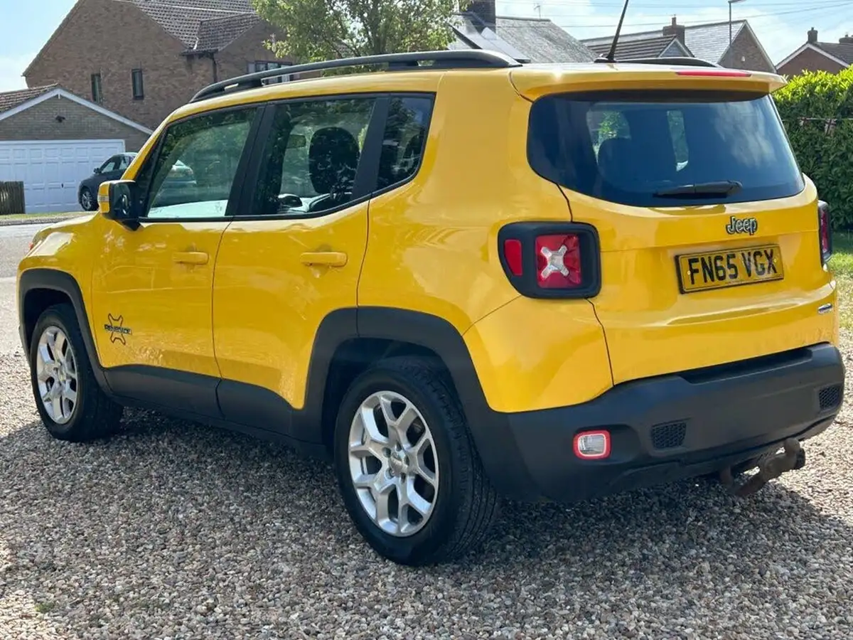 2015-jeep-renegade-14-multiair-ii-longitude-big-41