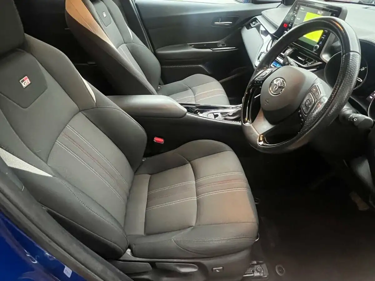 2022-toyota-c-hr-18-vvt-i-gr-sport-big-28
