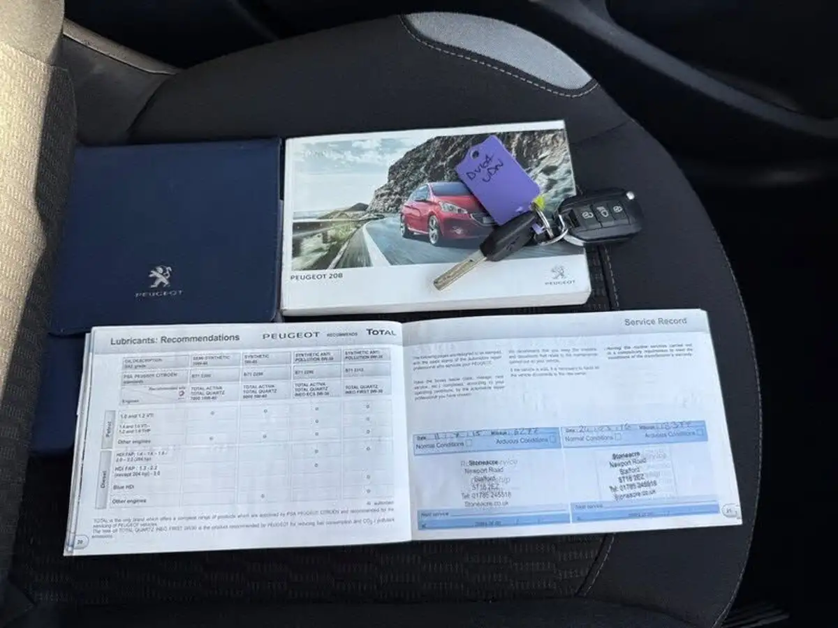 2014-peugeot-208-14td-style-14hdi-68bhp-5d-big-22