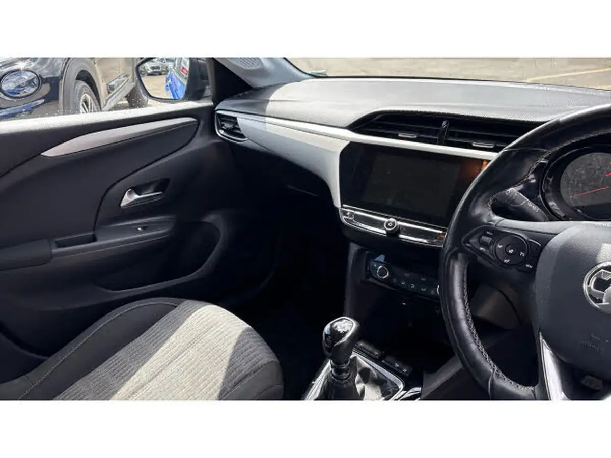 2021-vauxhall-corsa-12-turbo-se-premium-big-13