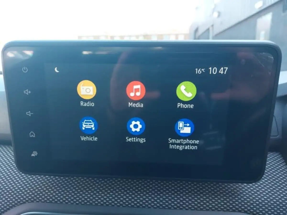 2022-dacia-sandero-stepway-10-tce-comfort-90bhp-big-10