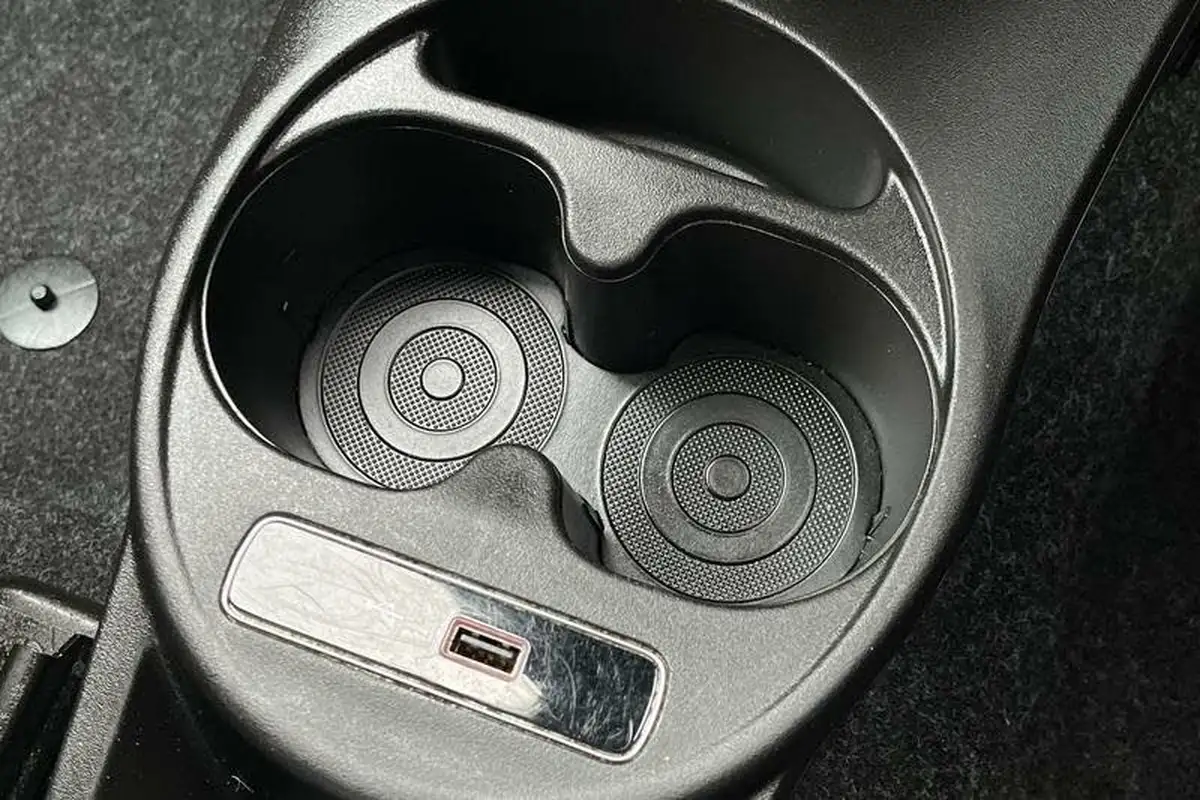 2019-fiat-500-12-sport-big-36