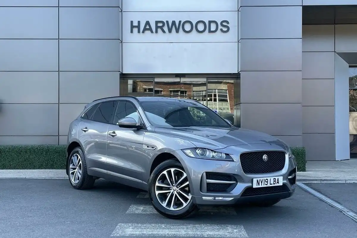 2019-jaguar-f-pace-20-i4d-r-sport-180ps-awd-auto-big-0