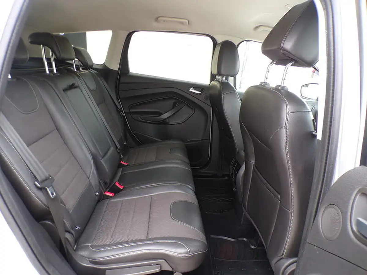 2014-ford-kuga-20tdci-titanium-140ps-big-16