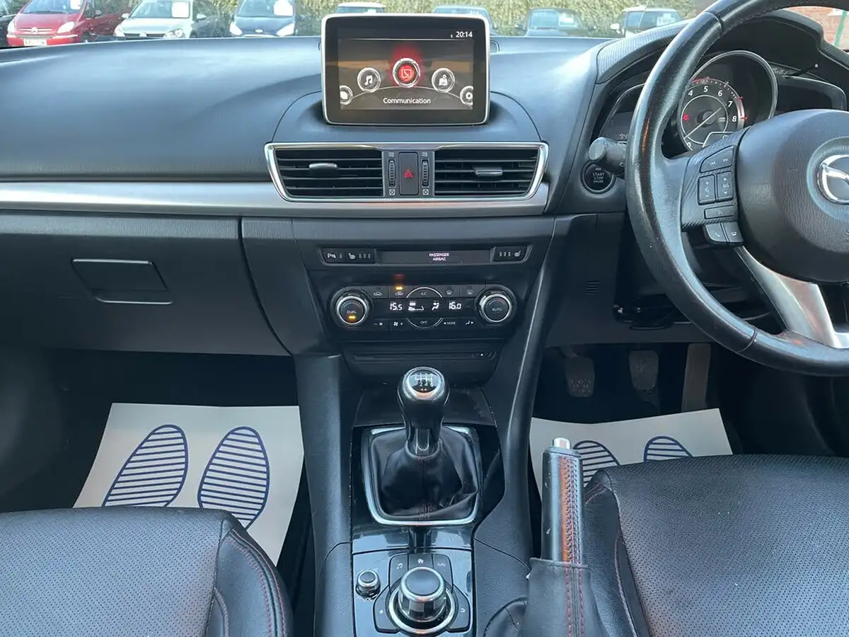2014-mazda-mazda3-20-sport-nav-120ps-hatchback-5d-big-7