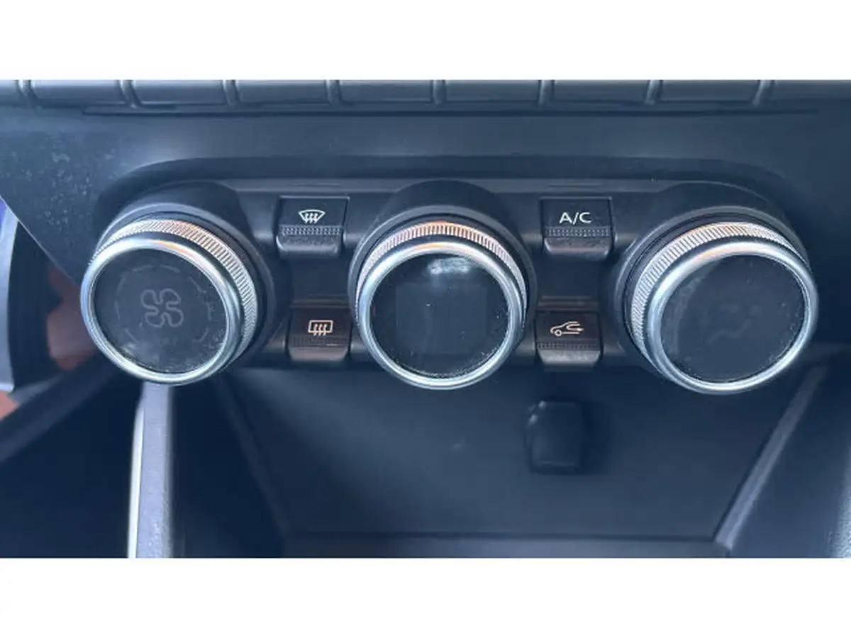 2019-dacia-duster-13-tce-prestige-150bhp-4x4-1333cc-big-33