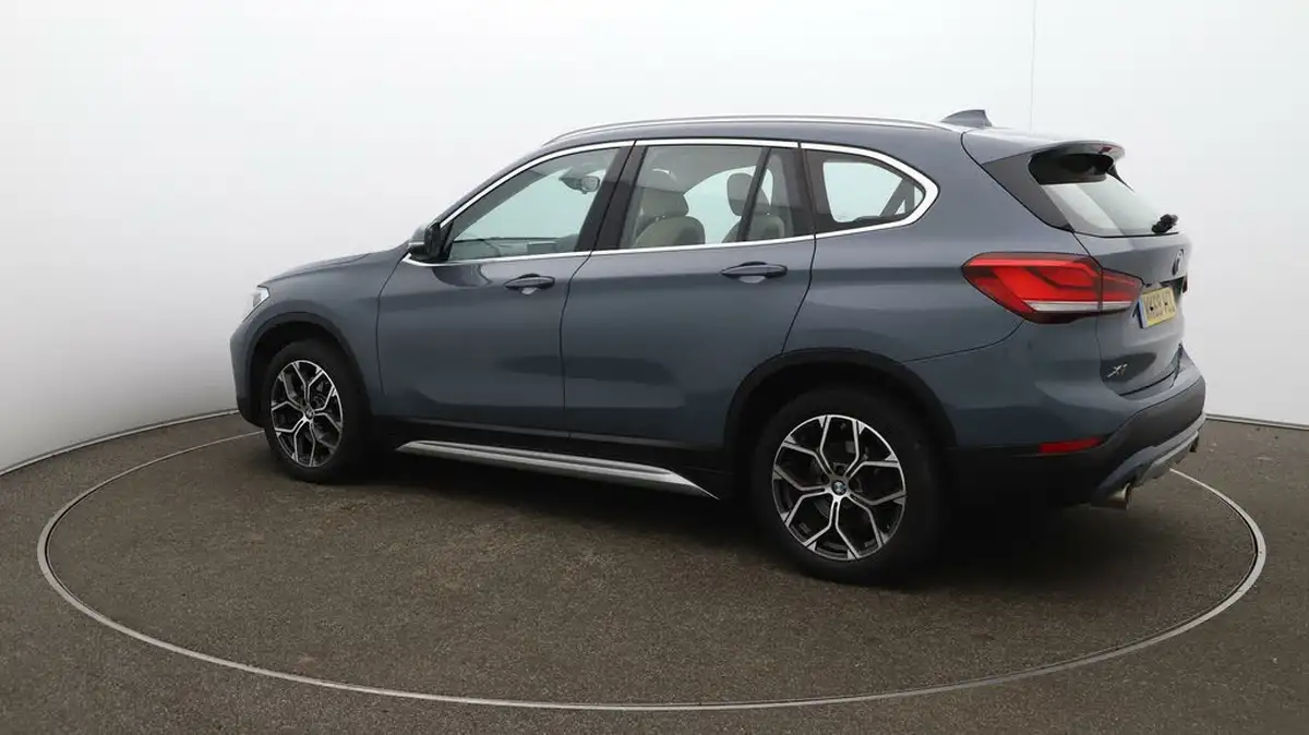 2019-bmw-x1-20-xdrive20i-xline-big-29