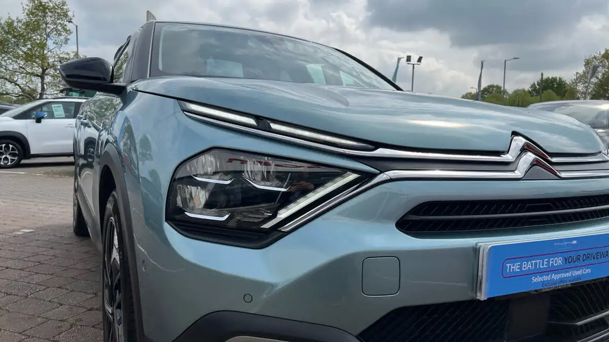 2022-citroen-c4-12-puretech-shine-plus-130ps-big-42