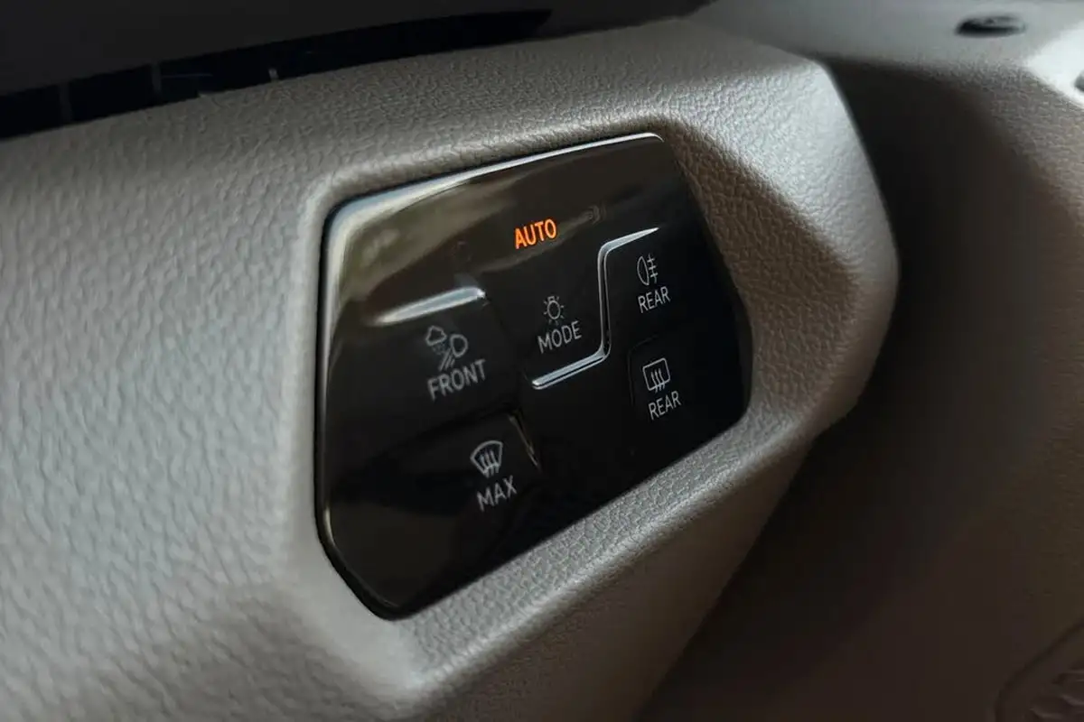 2024-volkswagen-multivan-20tdi-life-standard-big-54
