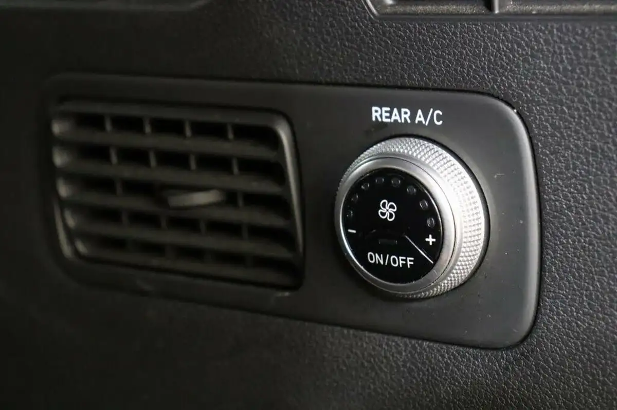 2021-hyundai-santa-fe-22-crdi-premium-se-big-28