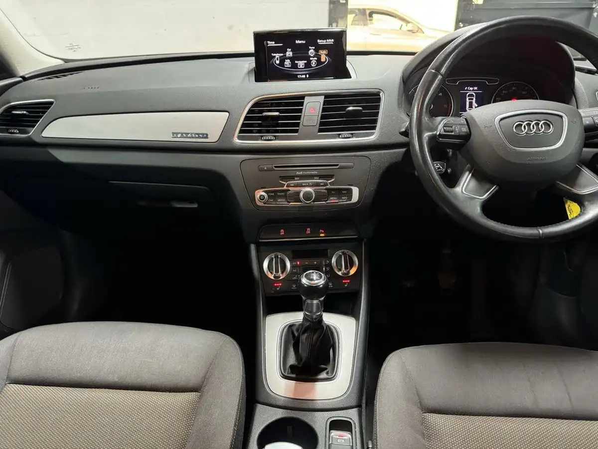 2014-audi-q3-20td-quattro-se-140ps-big-39
