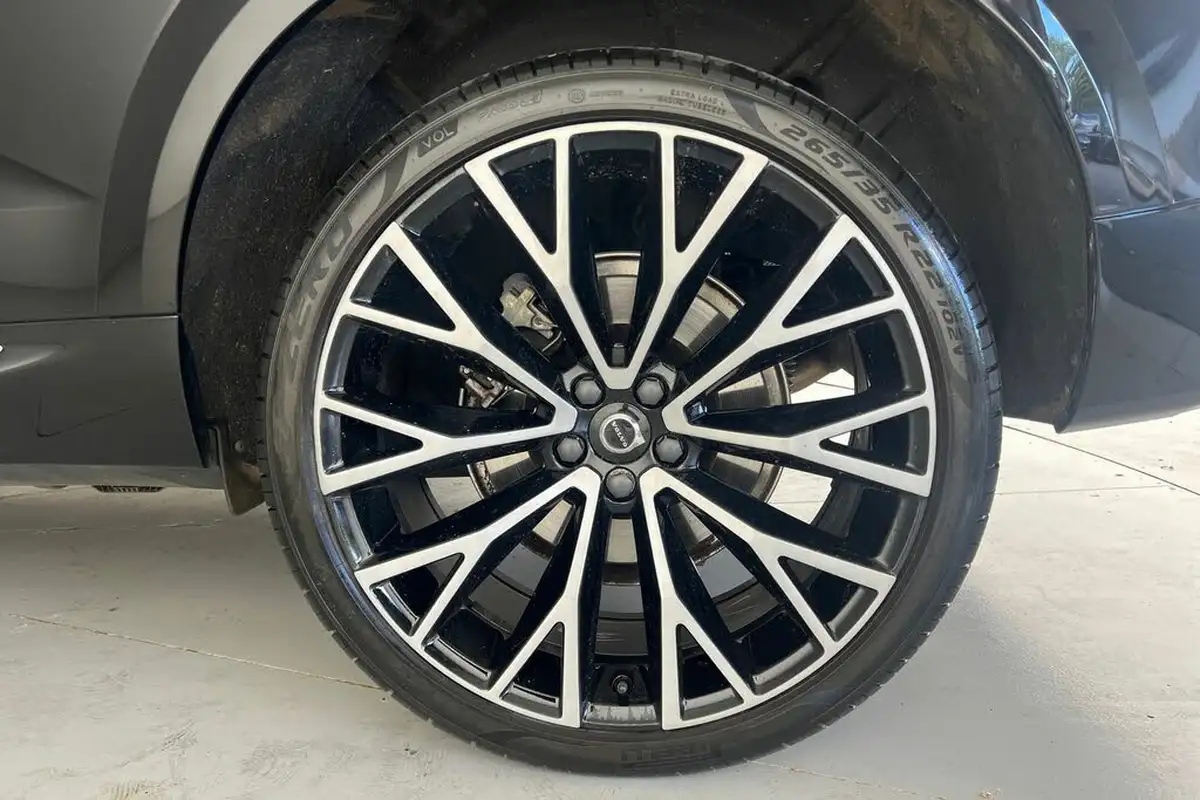 2021-volvo-xc60-20-t8-inscription-pro-390bhp-big-23