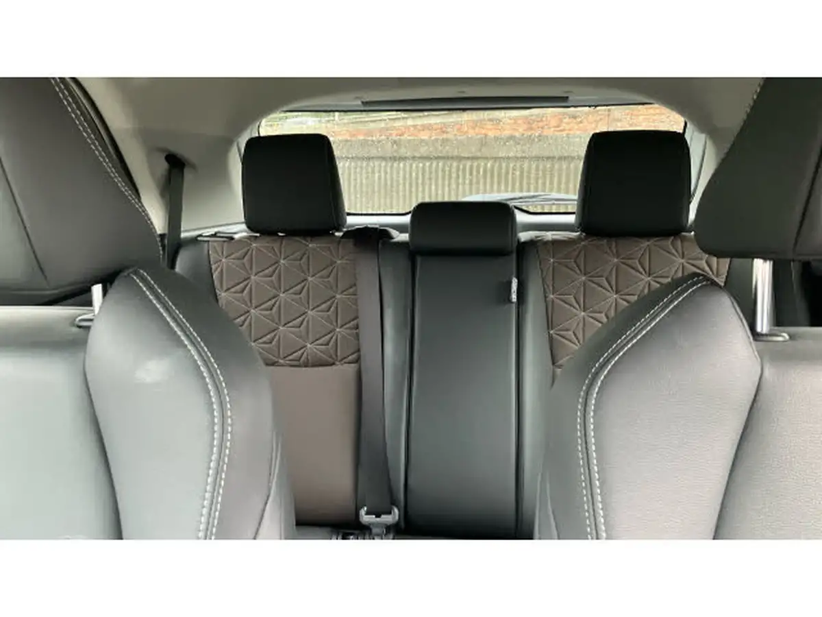 2024-toyota-yaris-cross-15-vvt-i-excel-awd-i-big-14
