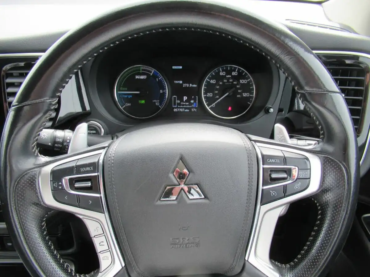 2019-mitsubishi-outlander-24-juro-phev-ss-big-14