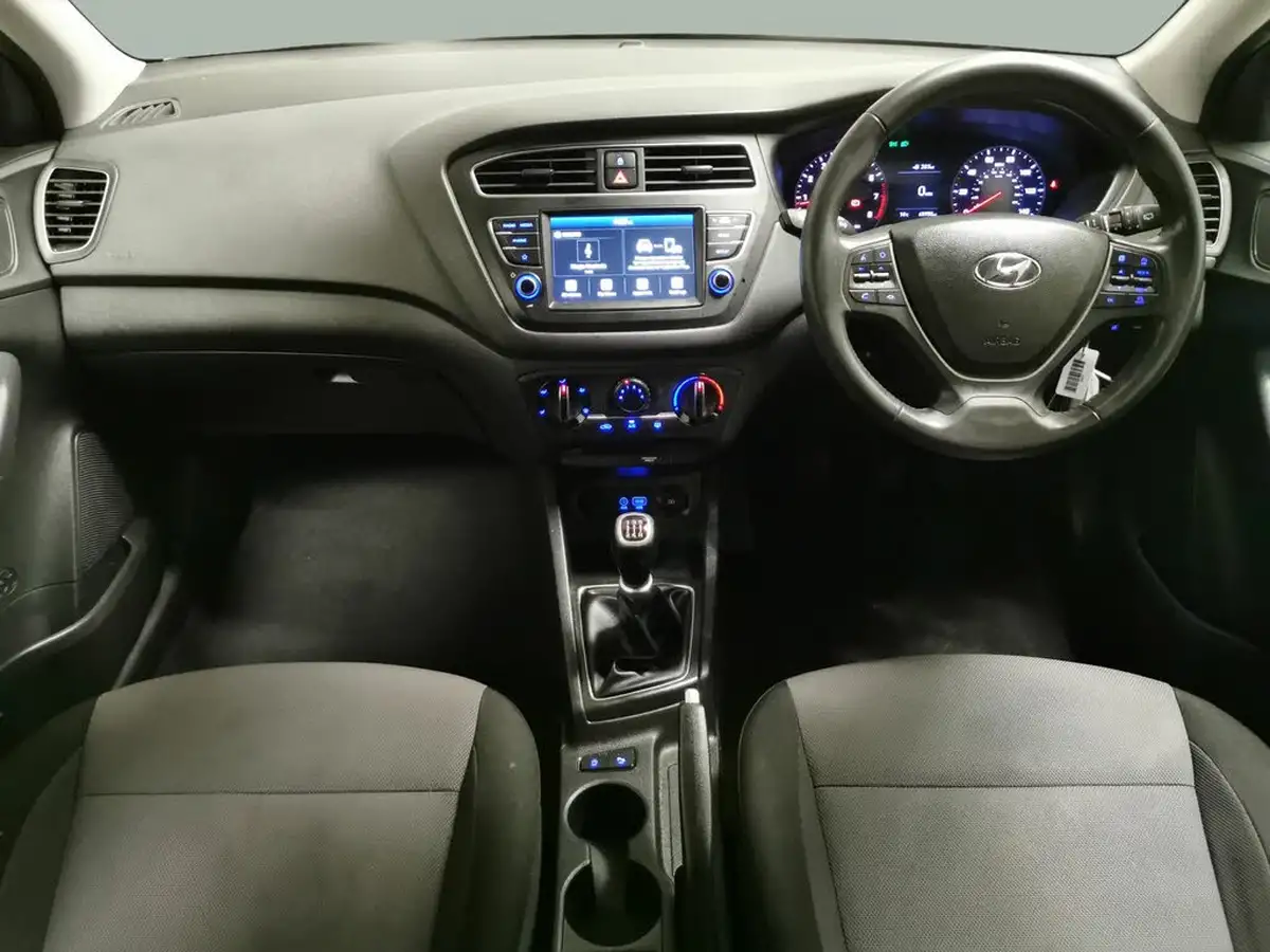 2018-hyundai-i20-12-se-mpi-isg-hatchback-5d-big-6