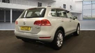2014-volkswagen-touareg-30td-se-v6-245ps-ss-small-3
