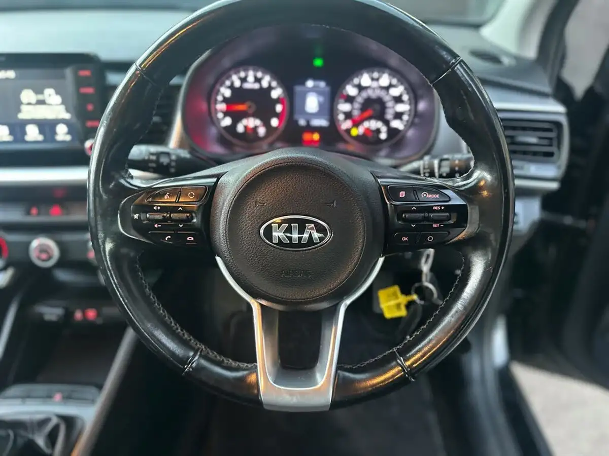 2018-kia-stonic-10-t-gdi-2-big-8
