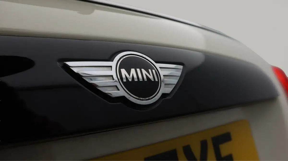 2018-mini-cooper-15-cooper-series-ii-ss-hatchback-3d-big-20
