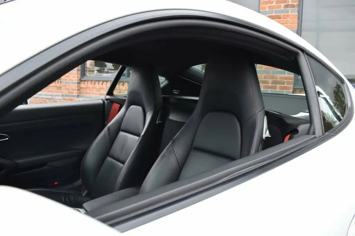 2015-porsche-cayman-27-pdk-big-27