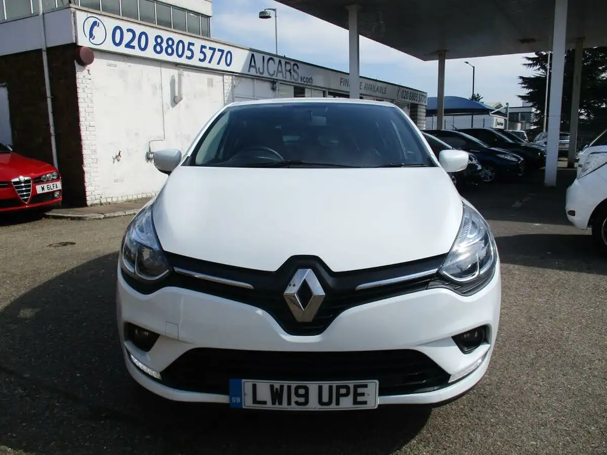 2019-renault-clio-15dci-iconic-90ps-ss-edc-auto-big-7