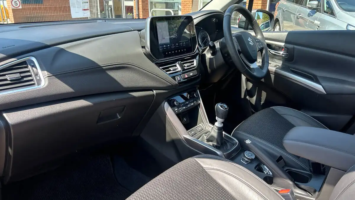 2023-suzuki-s-cross-14-boosterjet-ultra-allgrip-big-9