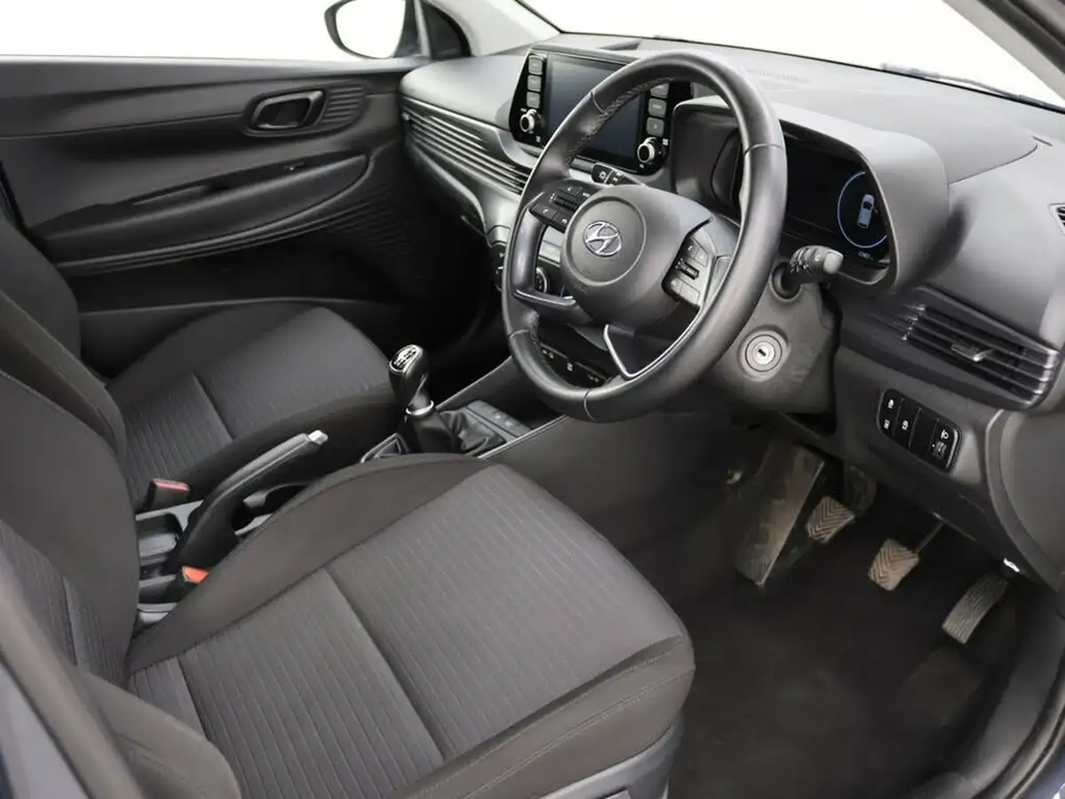 2022-hyundai-i20-10-t-gdi-se-connect-eclutch-imt-big-9